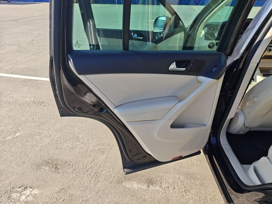 Volkswagen Tiguan 2.0 200лс 2013 4 motion aisin 09m