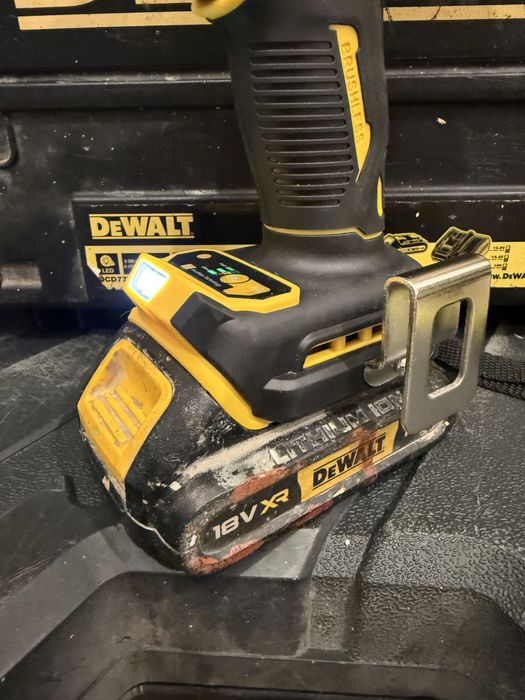 Nowa wkretarka DeWalt DCD805