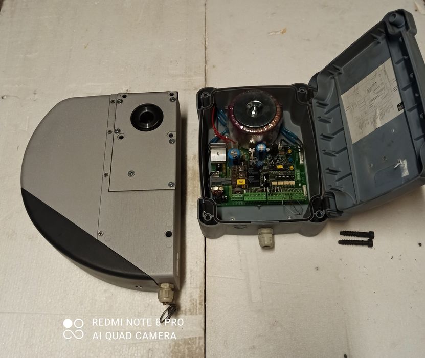 Automat nice do bram garażowych .