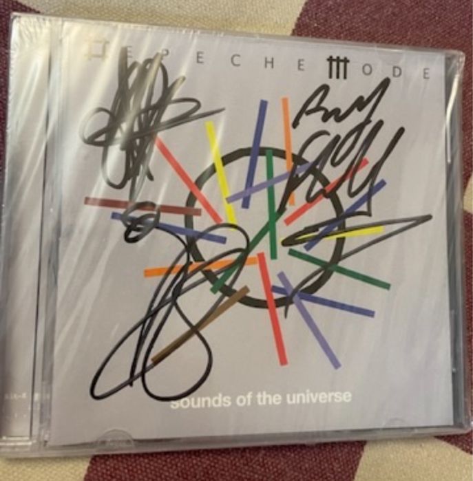 CD Depeche Mode з автографами