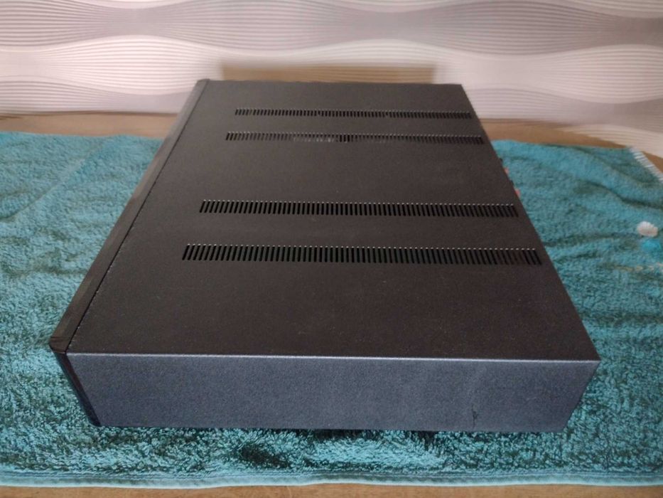 Musical Fidelity E10 - Wzmacniacz stereo