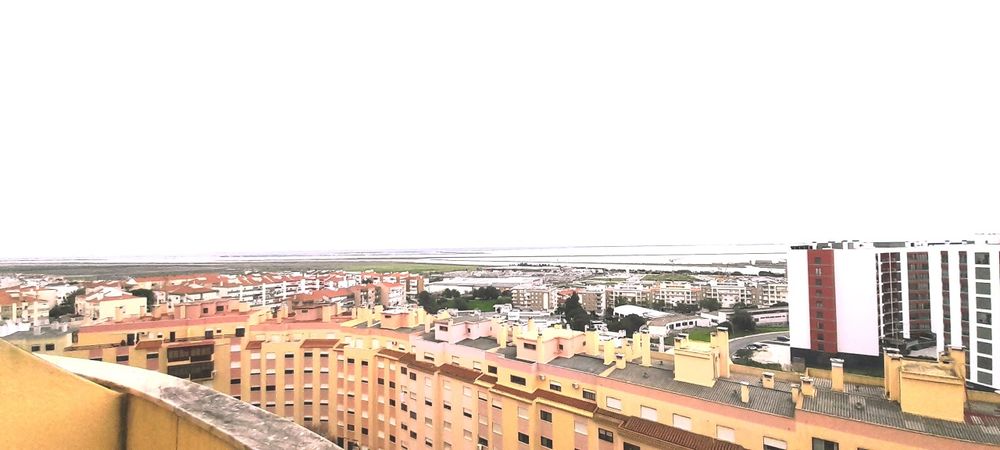 T3 com box,varandas e vista rio na Póvoa de Santa Iria