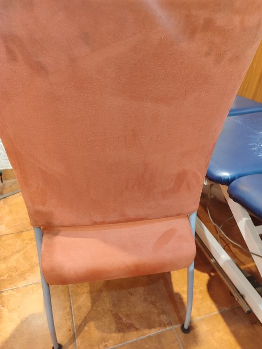 Krzesła tapicerowane