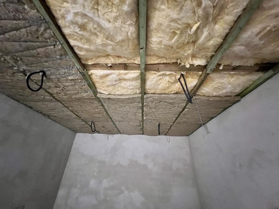 Утеплення даху/горищ/ перекриттів від 100 грн за м.кв.