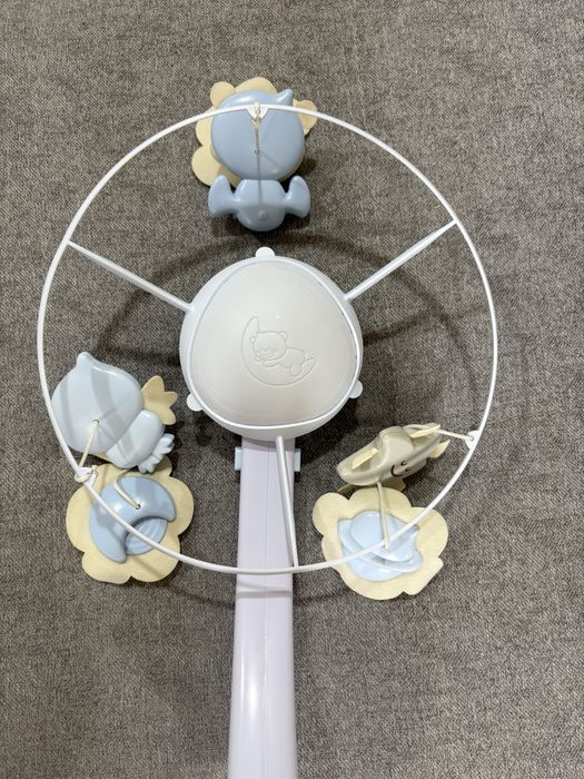 Мобіль дитячий на кроватку