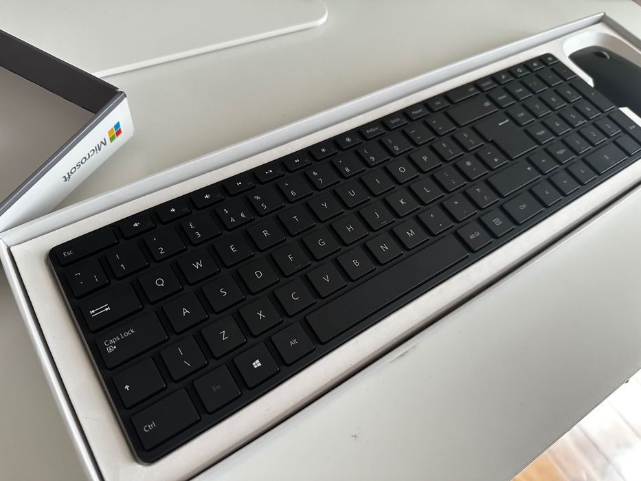 Rato & Teclado Bluetooth Microsoft Designer (aberto, nao usado)