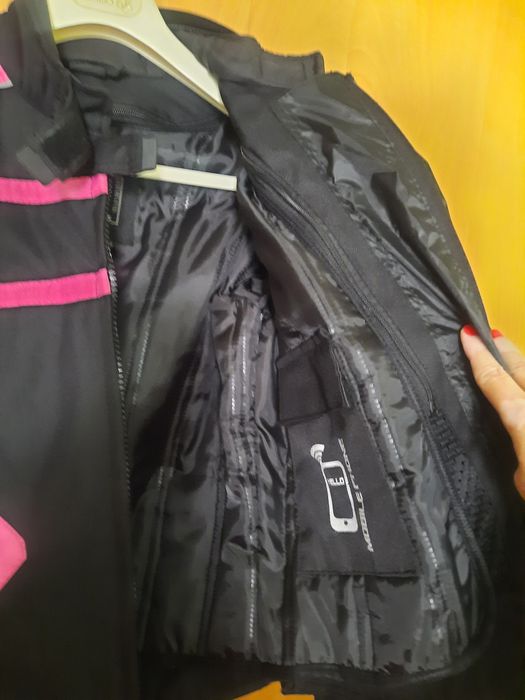 Casaco de motard feminino, tamanho M, da Caparica Peles.