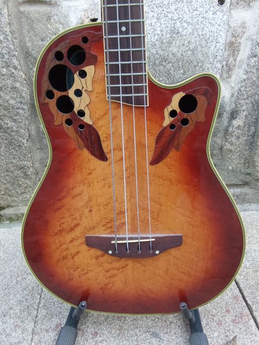 Baixo Ovation Celebrity Delux -Vendo ou troco por Banjo
