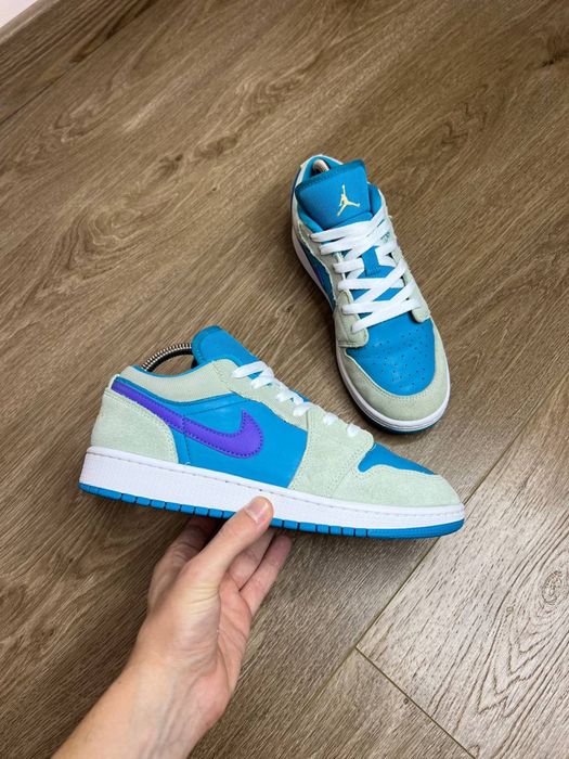 Продам БОМБЕЗНІ кросівки Nike Air Jordan 1 Low “Aquatone Concord”