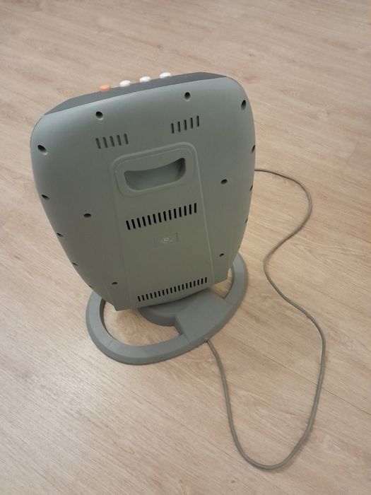 Vendo Aquecedor de Halogêneo DAYRON muito bonito em bom estado