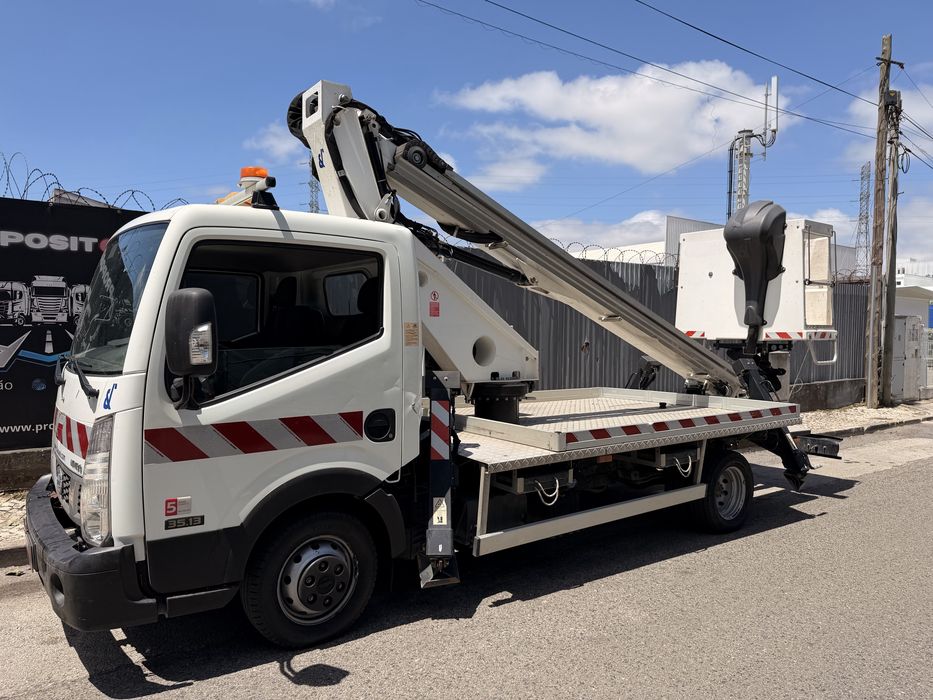 NISSAN CABSTAR 3.0 130cv Grua Cesto de 20M 2020 Apenas 28.000km ###OPORTUNIDADE###