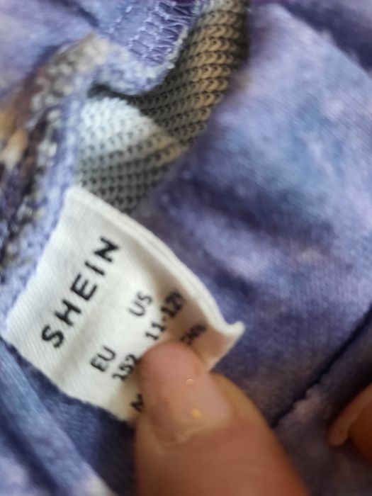 Komplet rozm.140 bluza plus spodnie shein