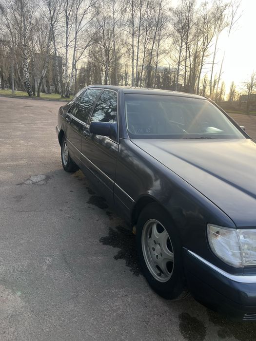 Mercedes-Benz W140 S320
