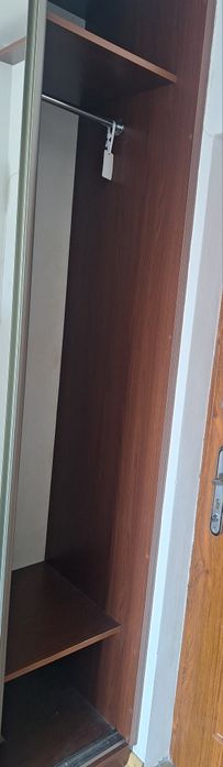 Szafa używana drewniana