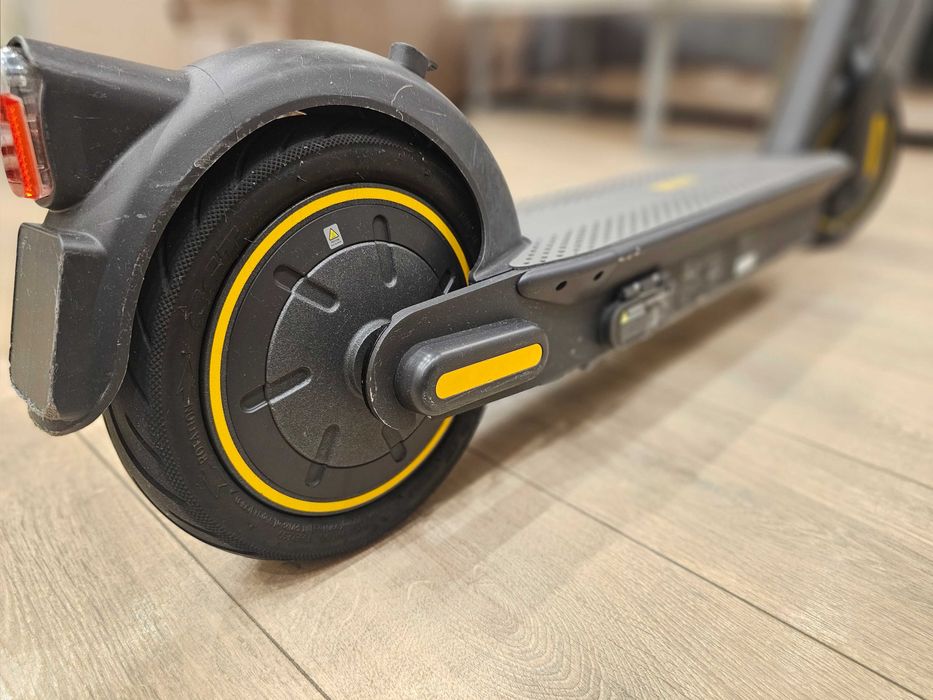 Електросамокат Segway-Ninebot MAX G30E II
