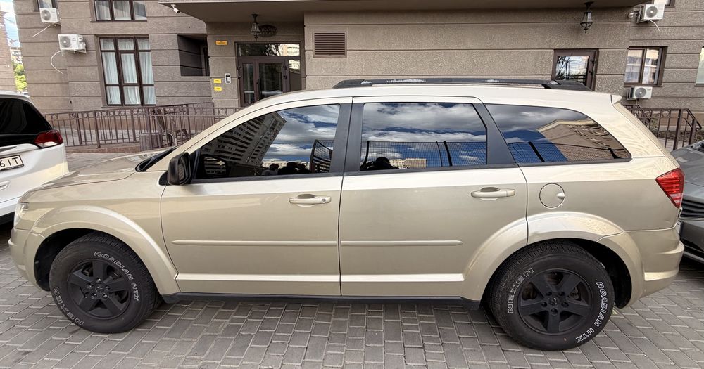 Продам Dodge Journey 2010