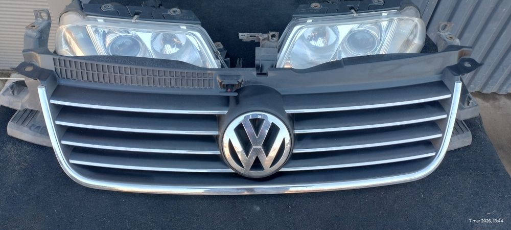 Atrapa chłodnicy Passat B5 lift ażur pod zderzak