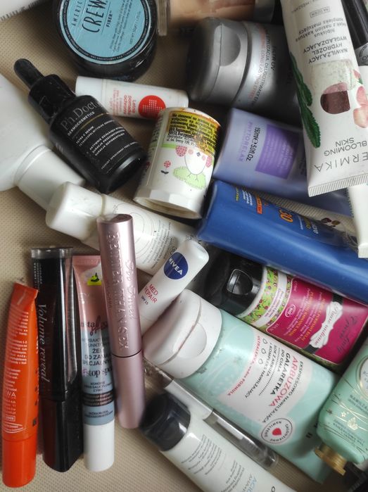 Zestaw kosmetyków używanych