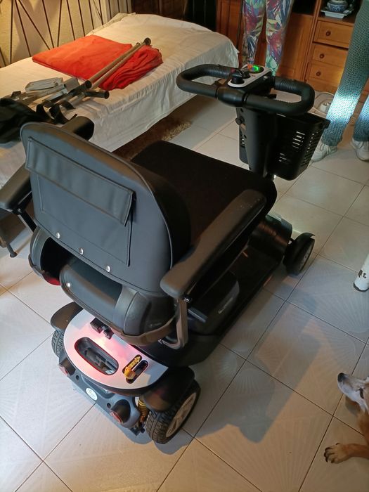 Scooter elétrica de mobilidade reduzida
