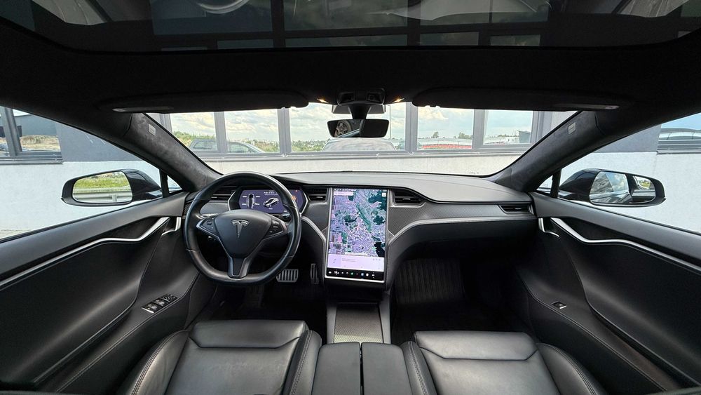 Tesla Model S 2019