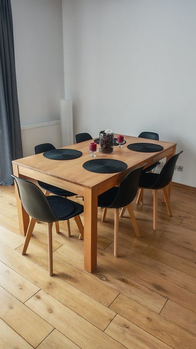 Stół bukowy 160x90, krzesła skandynawskie