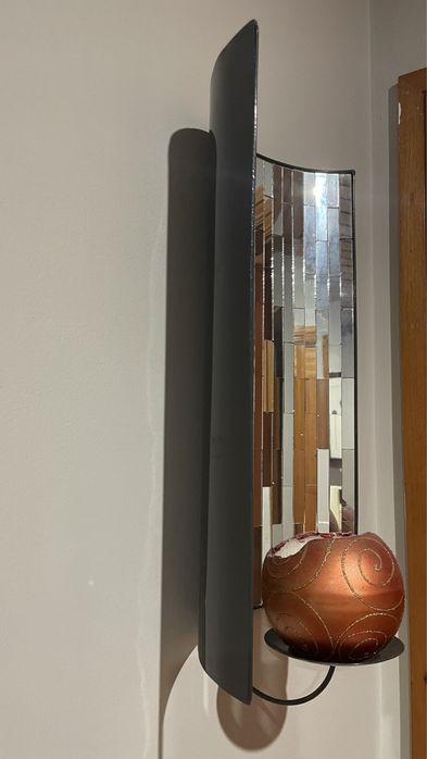 Porta vela com suporte em espelhos pequenos