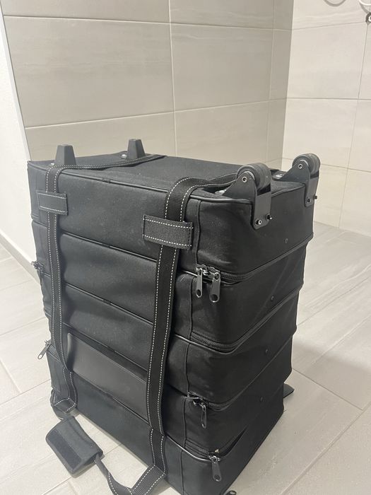 Mala com 4 parteleiras