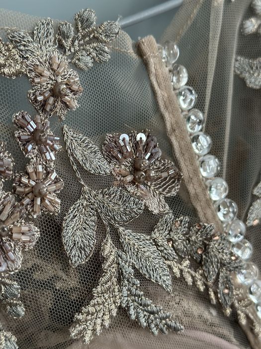 Сукня на випускний вечір