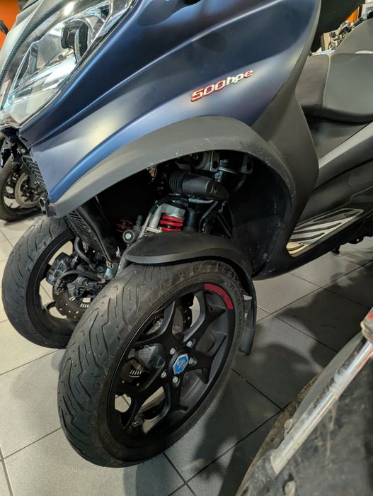 Piaggio MP3 500 LT, 2020, Acidentada, poucos KMS, ótimo negócio para reparação particular.