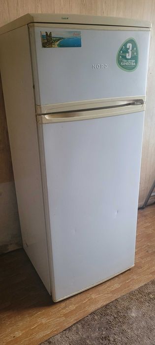 Холодильник Nord разом з пральною машиною Indesit