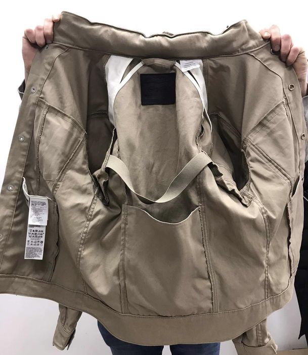 Levi's jeansowa kurtka damska z kapturem i ukrytymi kieszeniami M
Rozm