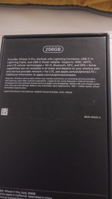 Oryginalne opakowanie karton od iPhone 11 Pro