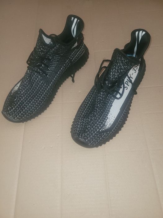 44р(на43)кросівки Adidas Yeezy Boost 350 V2