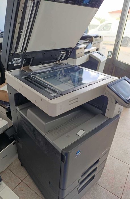 Konica Minolta bizhub C220