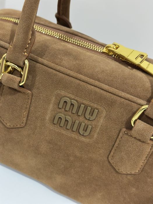 Сумка Miu Miu 28х13 см (витринный)