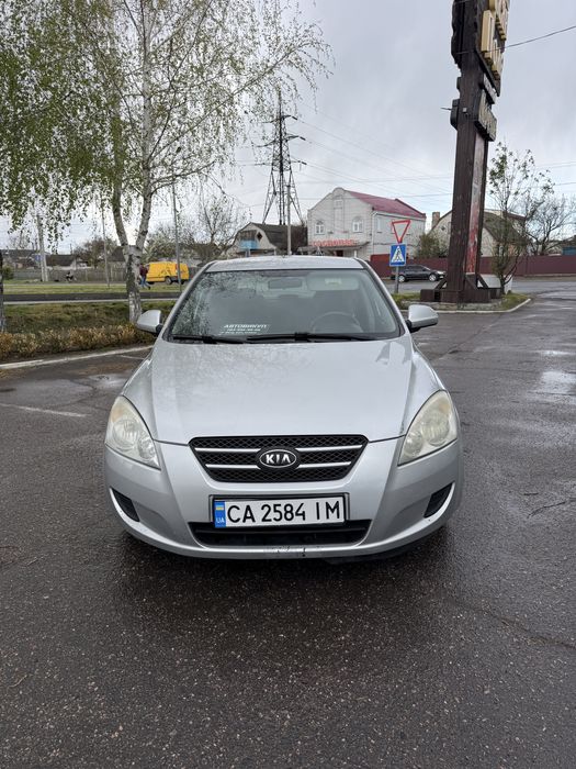 Надійний автомобіль Kia Cee’d 1.6 Diesel Ceed