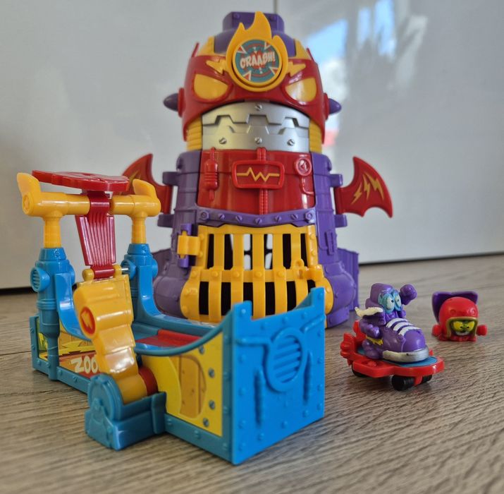 Super Zings Adventure Power Tower Assault