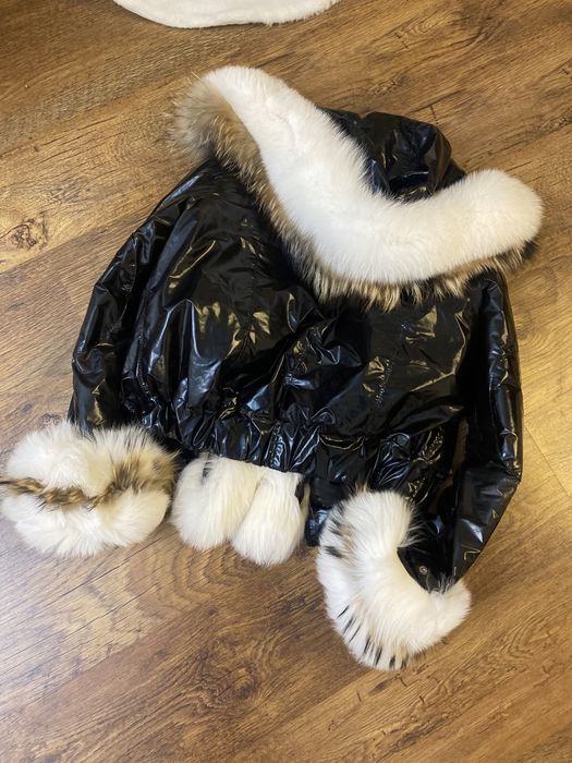 Kurtka z kapturem i lisem