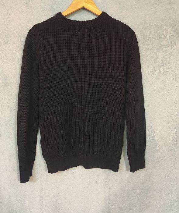 Czarny klasyczny sweter pleciony H&M
