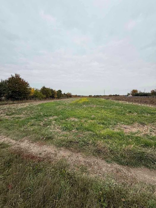 Продам земельну ділянку 26с 0627