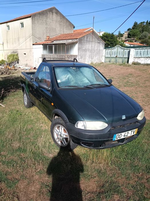 Fiat Strada - "Avariada"