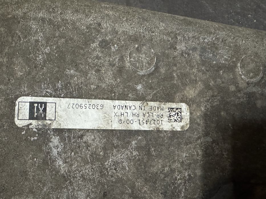 Продам ричаг/важіль для tesla model s/x