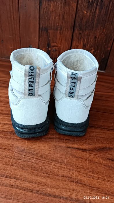 Зимові луноходи для дівчинки