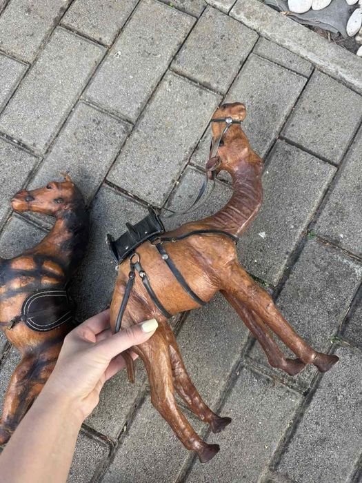 Конь и верблюд из нат.кожи