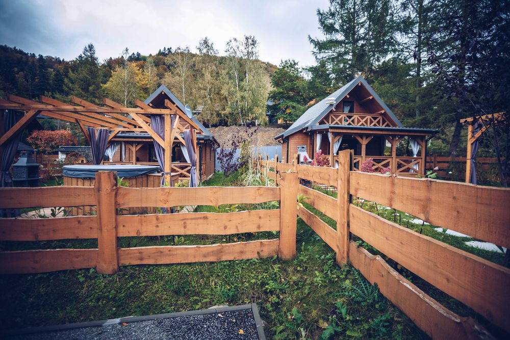 Domki. Bieszczady. Balia, jacuzzi na wyłączność w cenie.