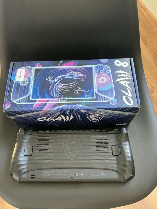 Handheld MSI Claw 8 AI+ A2VM intel arc 258V / 32GB RAM  / 1TB / 120Hz