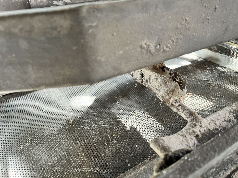 Калібрувальна машина для виготовлення крупи із електродвигуном