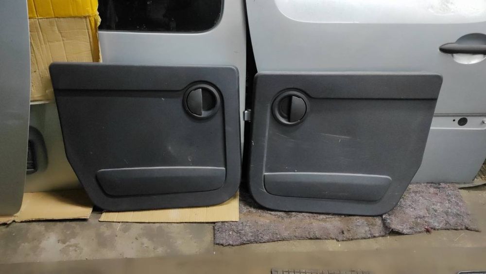 карта обшивка розсувних дверей замок рено канго кенго сітан citan