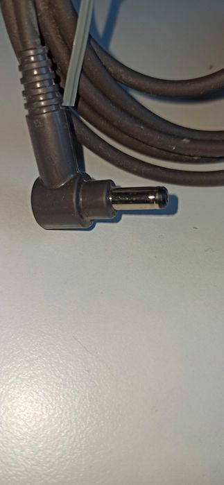 Ladowarka dyson 30.15V 1.05A