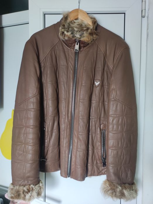 Мужская кожаная куртка с мехом волка